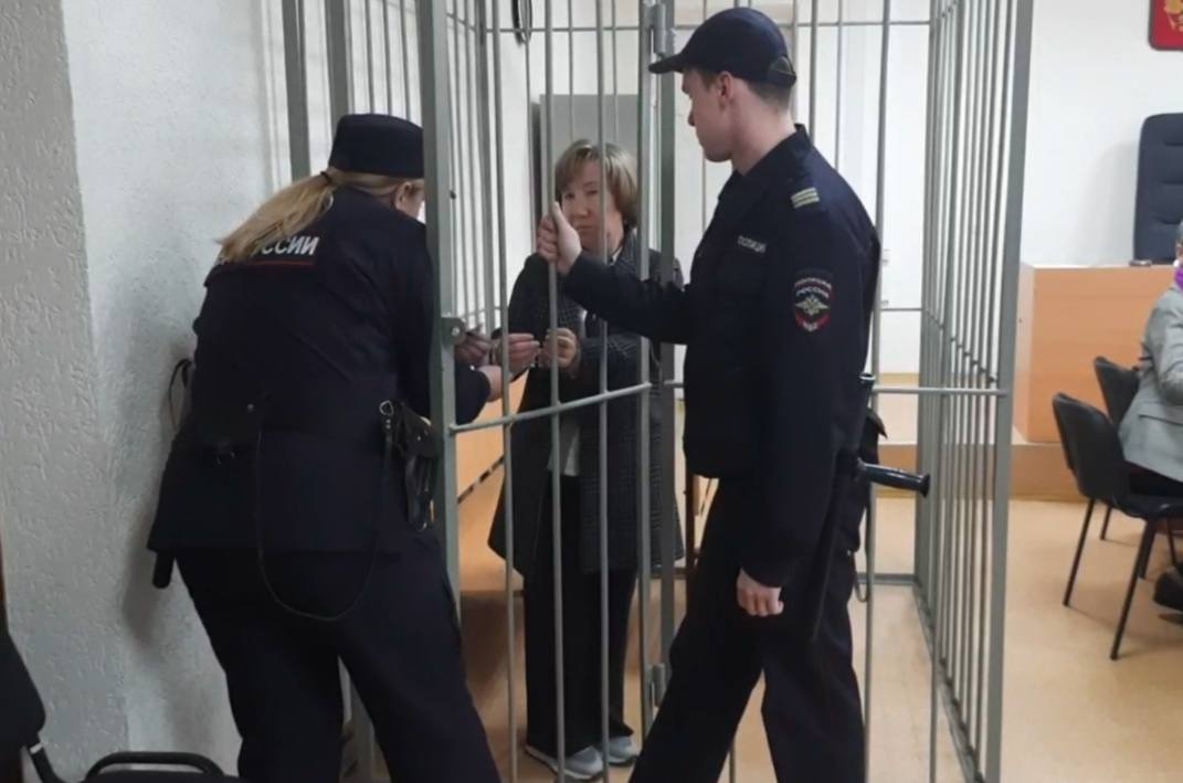 Адвокат экс-ректора ПсковГУ оспорила в суде возбуждение уголовного дела на Ильину